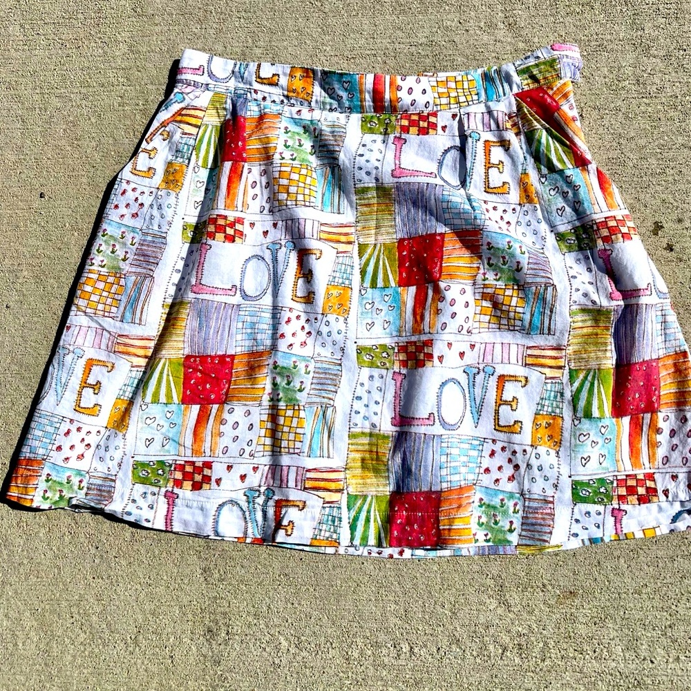 Cute “love” women’s miniskirt, size S